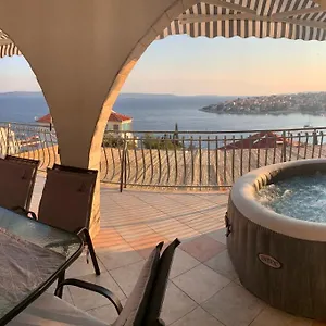 Mira , Trogir Chorwacja